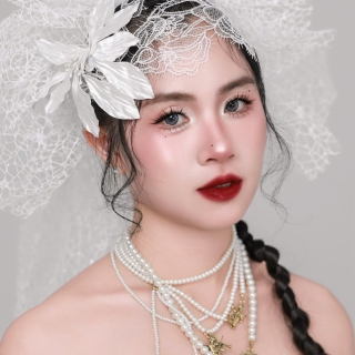 Tone Son Đỏ Cho Cô Dâu – Sang Trọng, Quyến Rũ Và Nổi Bật Trong Mọi Khoảnh Khắc