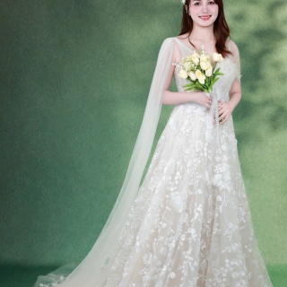 Khách em xinh quá đi ạ!♥