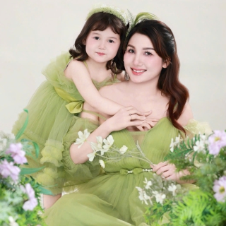 Bộ ảnh của khách iu không ngại đường xa đến tìm Elsa!, Iu 2 mẹ con♥