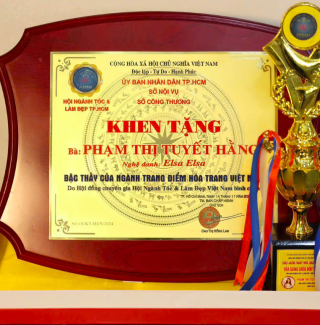 Cảm Ơn Sự Ghi Nhận Quý Giá! Elsa Makeup Academy Tự Hào Được Vinh Danh