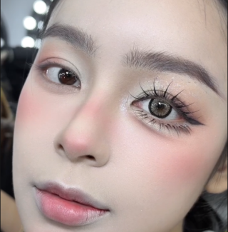 Sự khác biệt trước và sau khi makeup mắt cho nàng