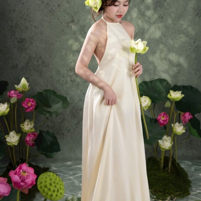 Nàng xinh đẹp, lung linh!