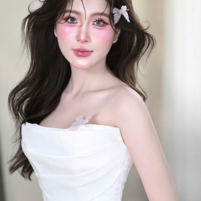 Tone hồng ngọt ngào, nàng dâu xinh hết nấc!