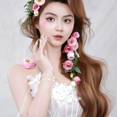 Makeup Cô Dâu Kết Hoa – Tự Nhiên Và Dễ Gây Thương Nhớ