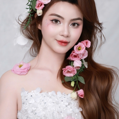 Makeup Cô Dâu Kết Hoa – Tự Nhiên Và Dễ Gây Thương Nhớ
