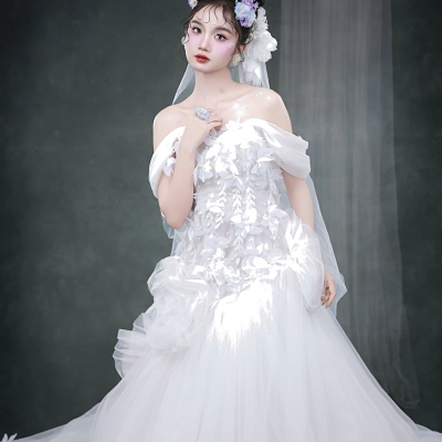 Makeup Cô Dâu Kết Hoa – Tự Nhiên Và Dễ Gây Thương Nhớ