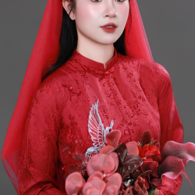 Layout makeup cô dâu áo dài đỏ