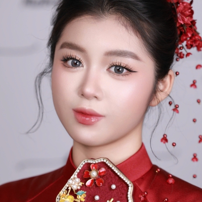 Layout makeup cô dâu áo dài đỏ