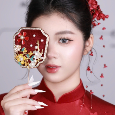 Layout makeup cô dâu áo dài đỏ