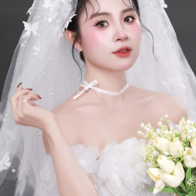 Layout makeup cô dâu với tone hồng baby 