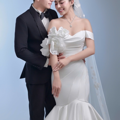 Chụp hình cổng tại Elsa Studio