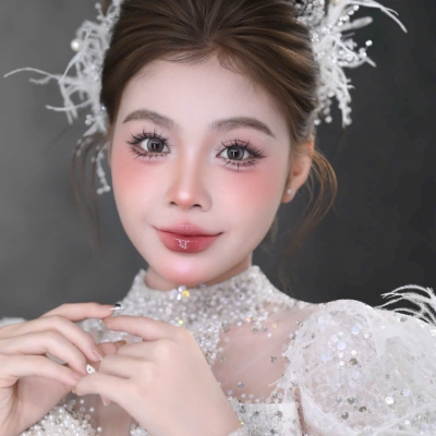 Cô dâu tóc búi - chuẩn mực của sự sang trọng và tinh tế !!!