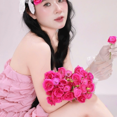 Chỉ là makeup nhẹ thôi...Mà lỡ ai đó thích em thật thì sao?