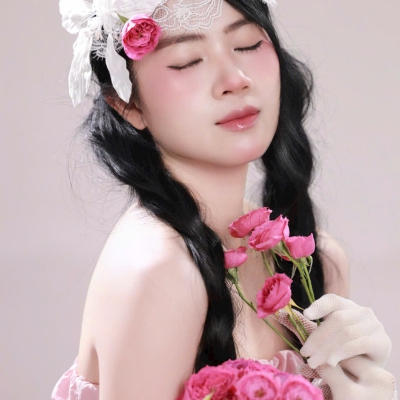 Chỉ là makeup nhẹ thôi...Mà lỡ ai đó thích em thật thì sao?