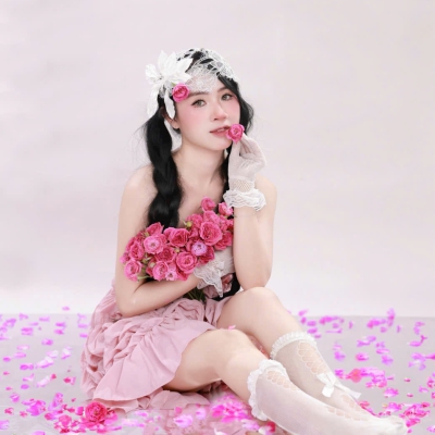 Chỉ là makeup nhẹ thôi...Mà lỡ ai đó thích em thật thì sao?