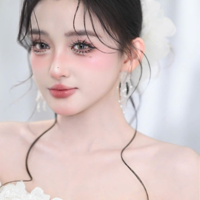 Trong veo như nắng sớm, dịu dàng như ngày em làm cô dâu!